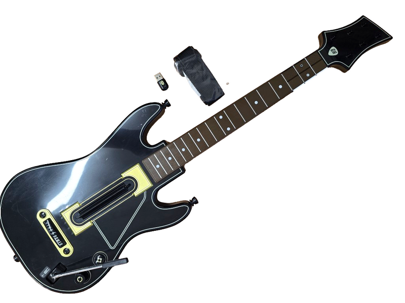 Guitar Hero Live Wireless Guitar + Dongle For PS3 / Wii U