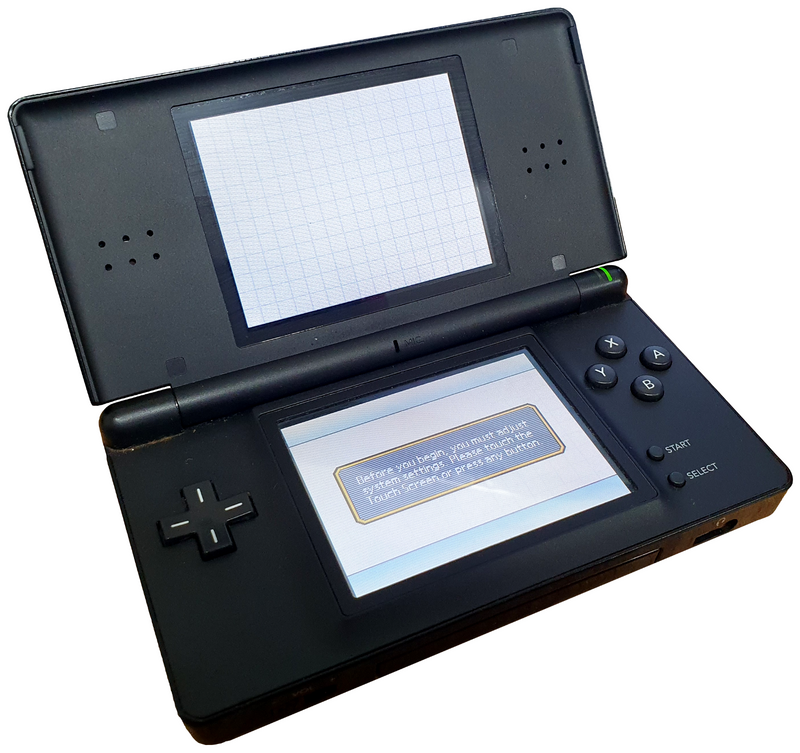 Black Nintendo DS Lite Console + USB Charger1